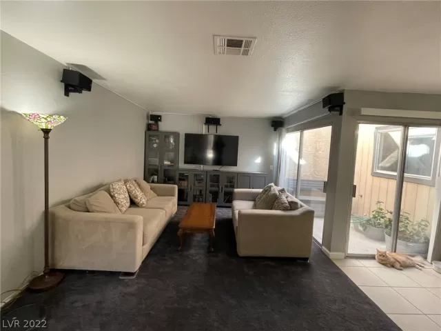 MLS: 2371553 Condo For Sale