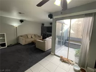 Photo #3: 2371553 Listing 