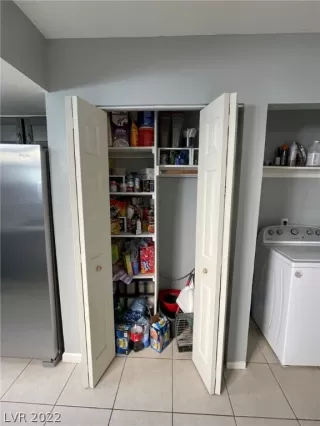 Photo #6: 2371553 Listing 