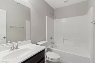 Photo #5: 2371558 Listing 