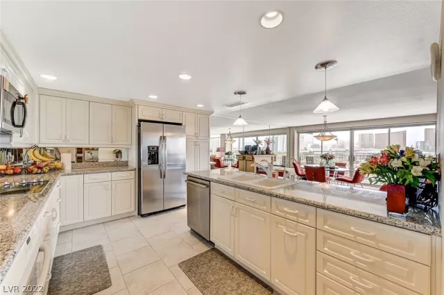 MLS: 2371559 Condo For Sale