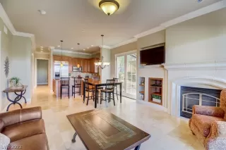 Photo #5: 2371563 Listing