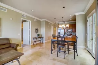 Photo #6: 2371563 Listing