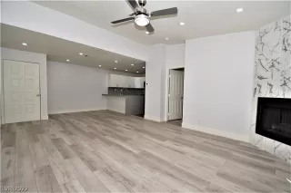 Photo #6: 2371571 Listing 