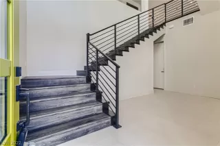 Photo #3: 2371574 Listing 