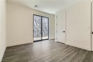 Photo #6: 2371574 Listing 