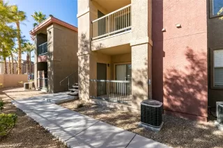 Photo #1: 2371579 Listing