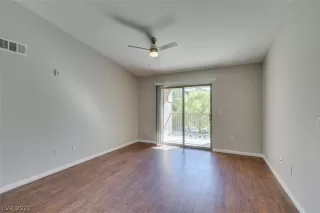 Photo #3: 2371579 Listing