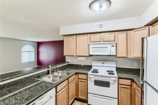 Photo #3: 2371592 Listing