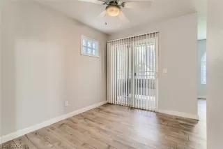 Photo #5: 2371592 Listing