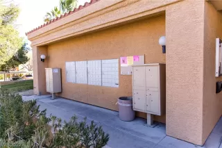 Photo #3: 2371629 Listing 