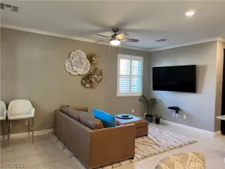 Photo #1: 2371641 Listing