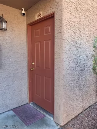 Photo #2: 2371644 Listing 