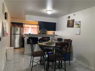 Photo #3: 2371644 Listing 