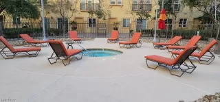 Photo #3: 2371669 Listing