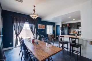 Photo #6: 2371676 Listing 