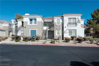 Photo #1: 2371686 Listing