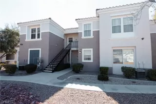 Photo #2: 2371686 Listing