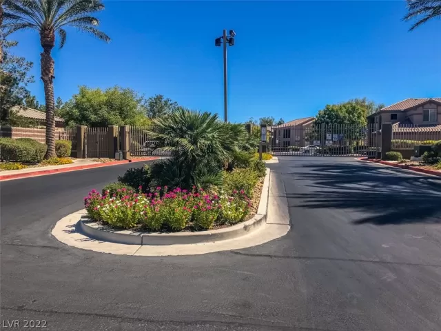 MLS: 2371695 Condo For Sale