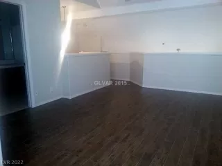 Photo #4: 2371730 Listing 