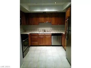 Photo #6: 2371730 Listing 