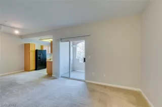 Photo #1: 2371769 Listing 