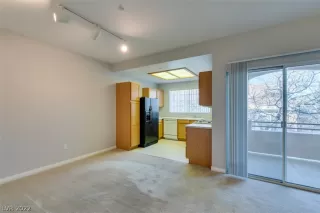 Photo #6: 2371769 Listing 