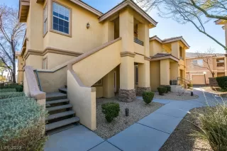 Photo #1: 2371782 Listing 