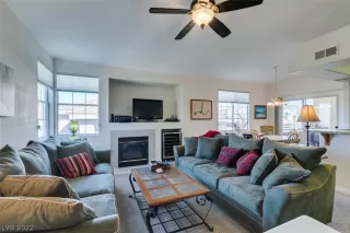 Photo #2: 2371782 Listing 