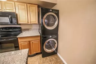 Photo #6: 2371794 Listing 