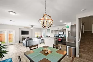 Photo #2: 2371820 Listing 