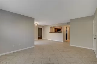 Photo #2: 2371876 Listing