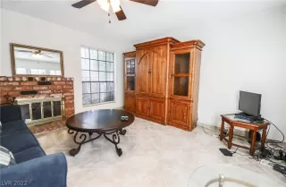 Photo #3: 2371901 Listing 