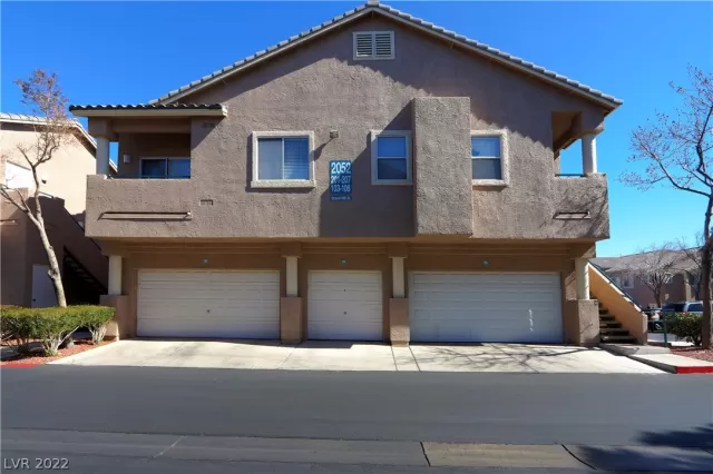 MLS: 2371932 Condo For Sale