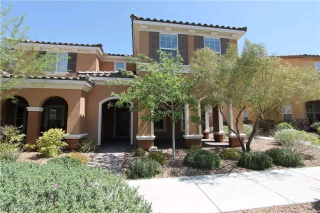 MLS: 2371953 Condo For Sale