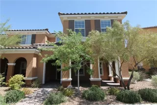 Photo #1: 2371953 Listing 