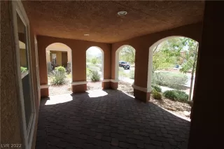 Photo #5: 2371953 Listing 