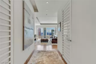 Photo #2: 2371973 Listing 