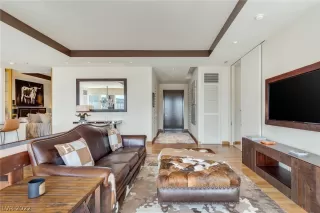 Photo #4: 2371973 Listing 