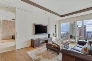 Photo #5: 2371973 Listing 