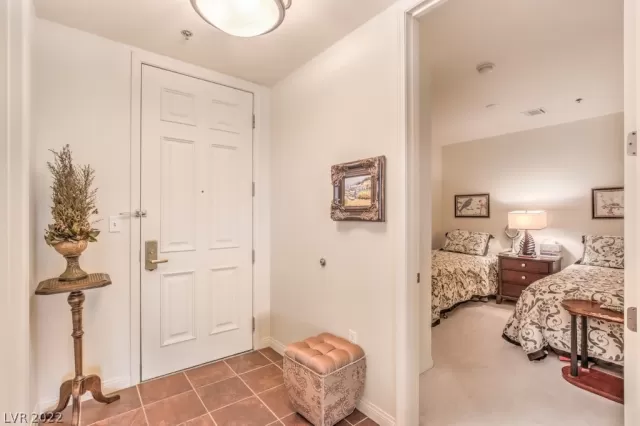 MLS: 2372004 Condo For Sale