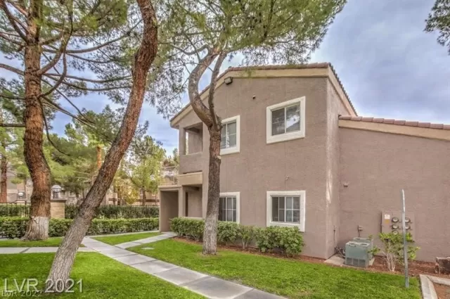 MLS: 2372045 Condo For Sale