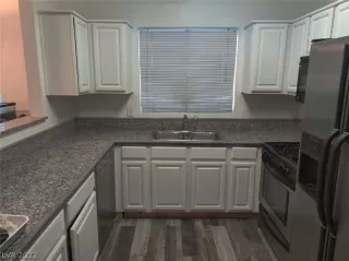 Photo #6: 2372045 Listing 