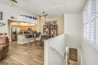 Photo #3: 2372051 Listing