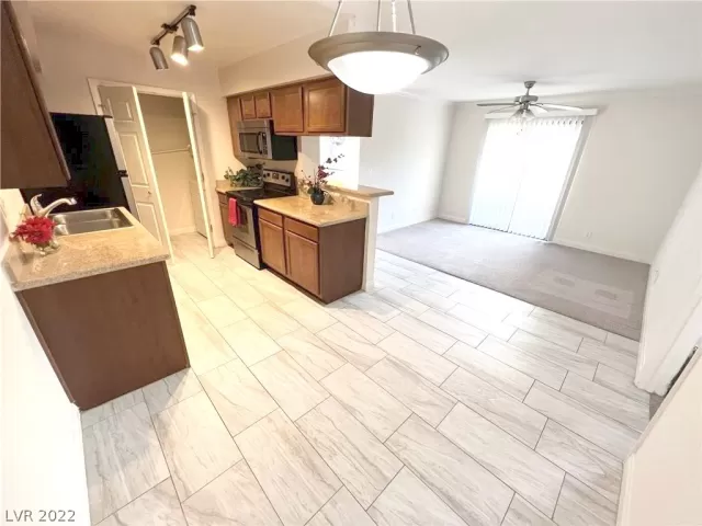 MLS: 2372055 Condo For Sale