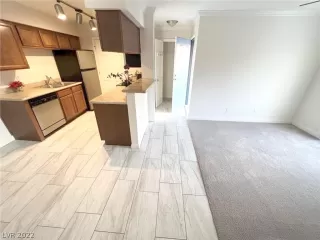 Photo #1: 2372055 Listing