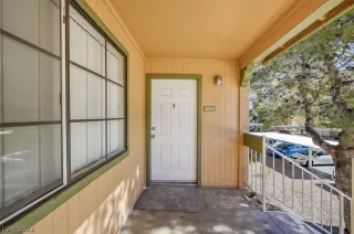 Photo #1: 2372111 Listing 
