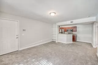 Photo #2: 2372111 Listing 