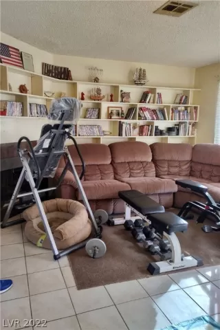 Photo #3: 2372115 Listing 