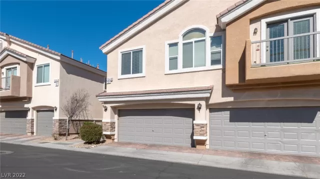 MLS: 2372174 Condo For Sale